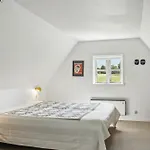 300-year-old House With History And Character בית נופש *