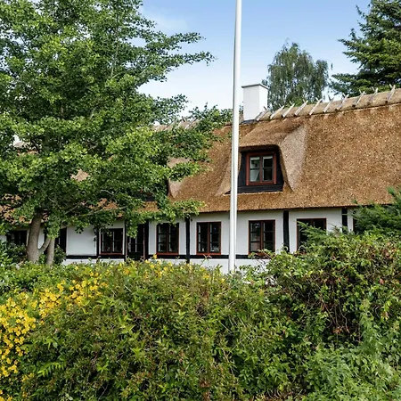 300-year-old House With History And Character * Stege