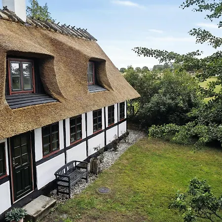 300-year-old House With History And Character