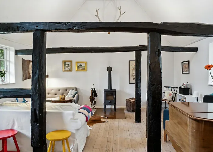 Σπίτι διακοπών 300-year-old House With History And Character *