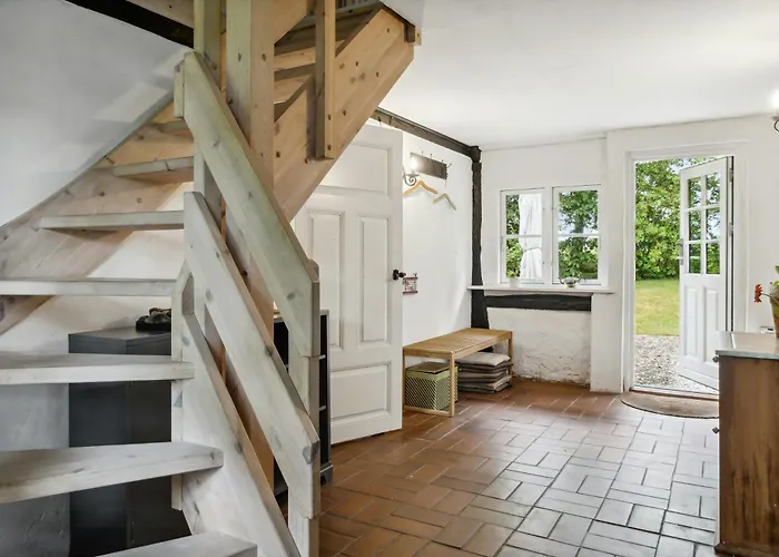 300-year-old House With History And Character