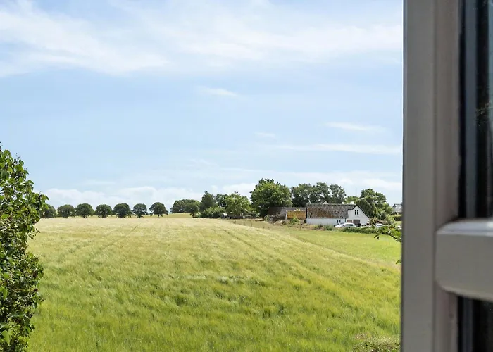 300-year-old House With History And Character Stege