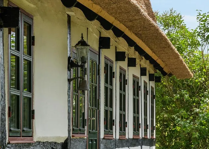 Hébergement de vacances 300-year-old House With History And Character